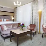 Aria 5*