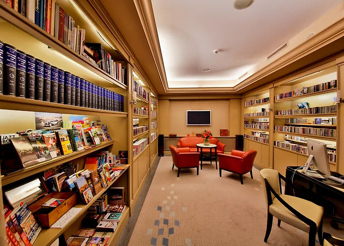 Aria Hotel 5*