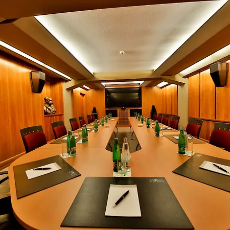 Aria Otel 5*