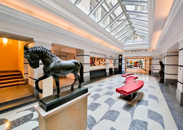 Aria Hotel