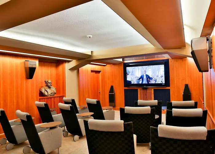 Aria Hotel