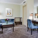 Aria Hotel 5*